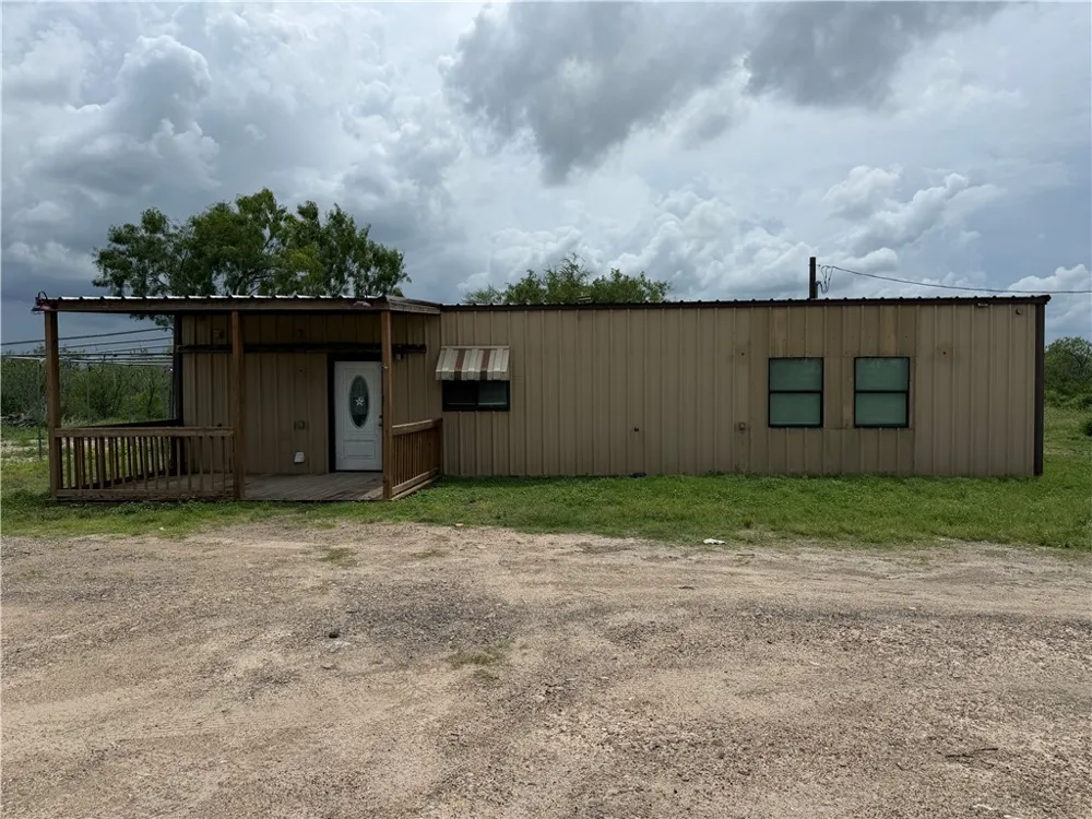 Address Not Shown Three Rivers, TX 78071