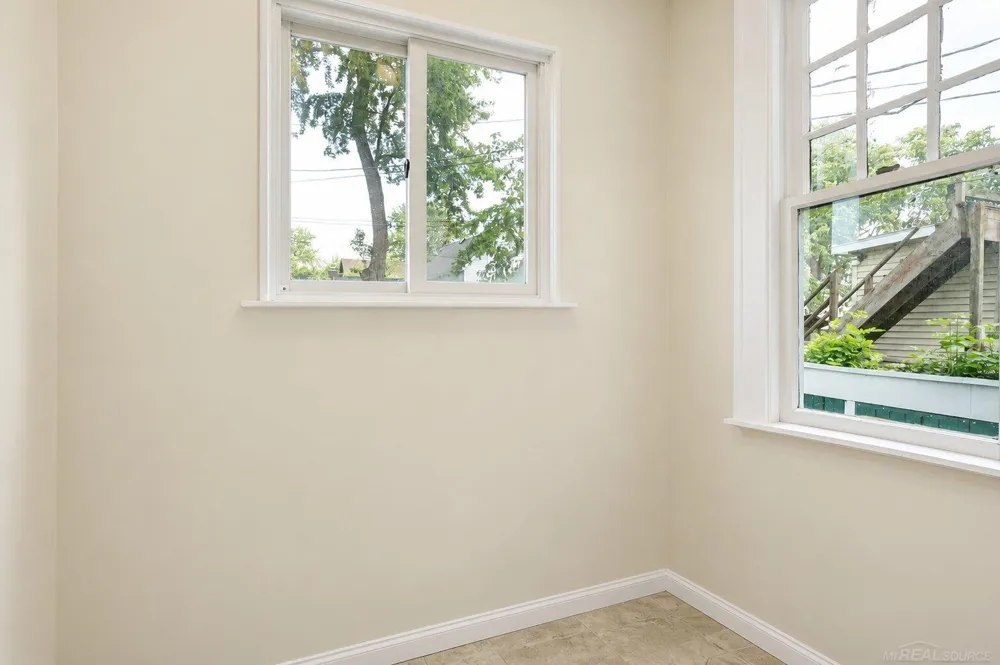 1407 Lapeer Avenue Port Huron City, MI 48060
