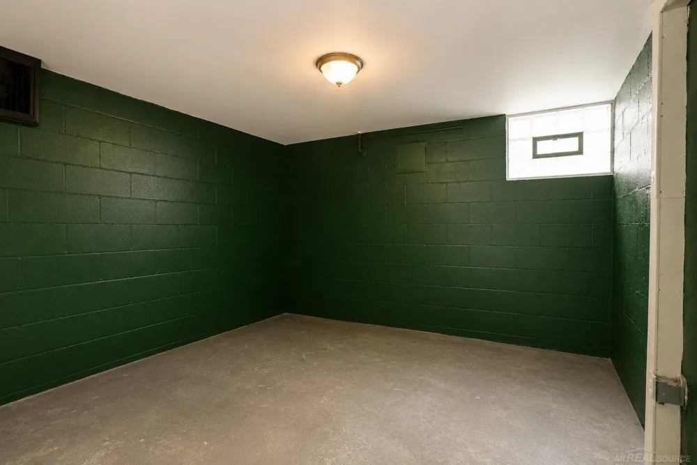 1407 Lapeer Avenue Port Huron City, MI 48060