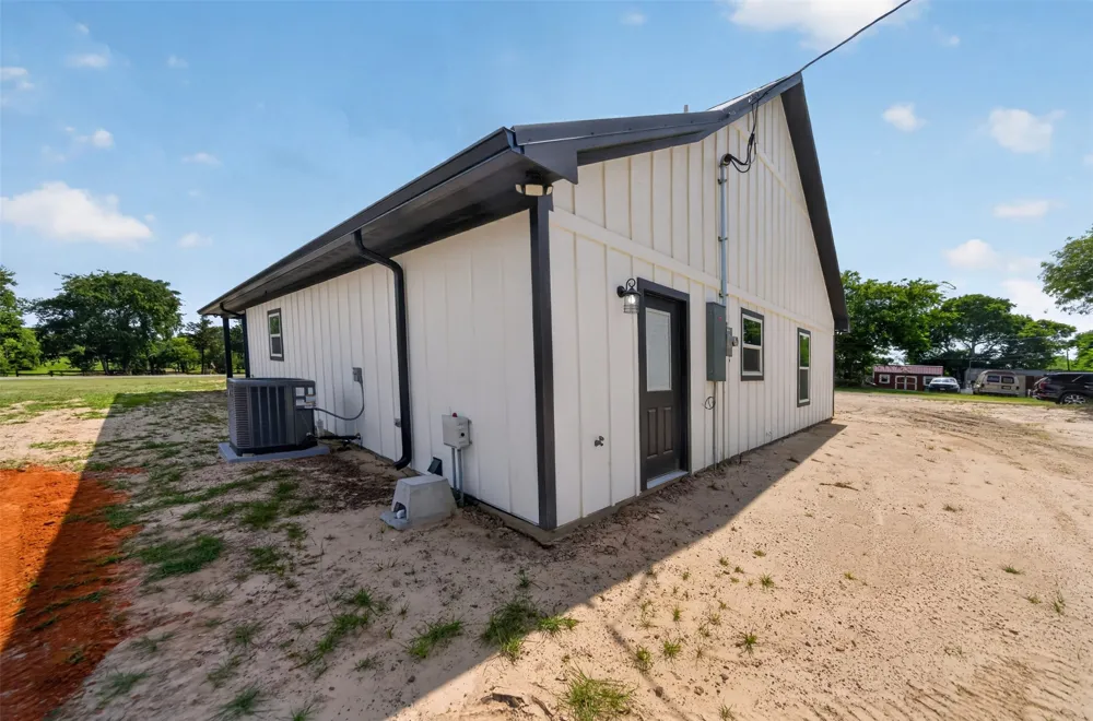 17814 County Road 285 Arp, TX 75750