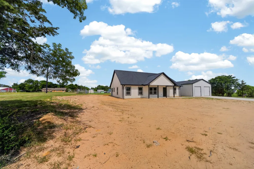 17814 County Road 285 Arp, TX 75750