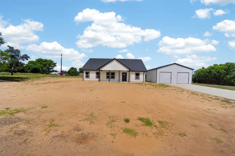 17814 County Road 285 Arp, TX 75750