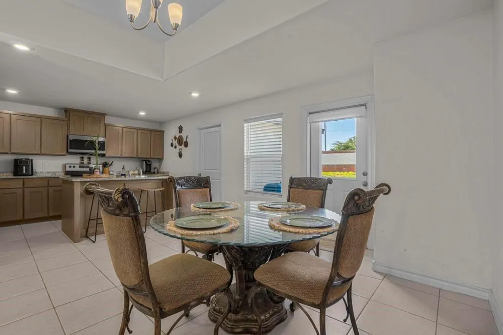 2206 Durazno Court Laredo, TX 78046