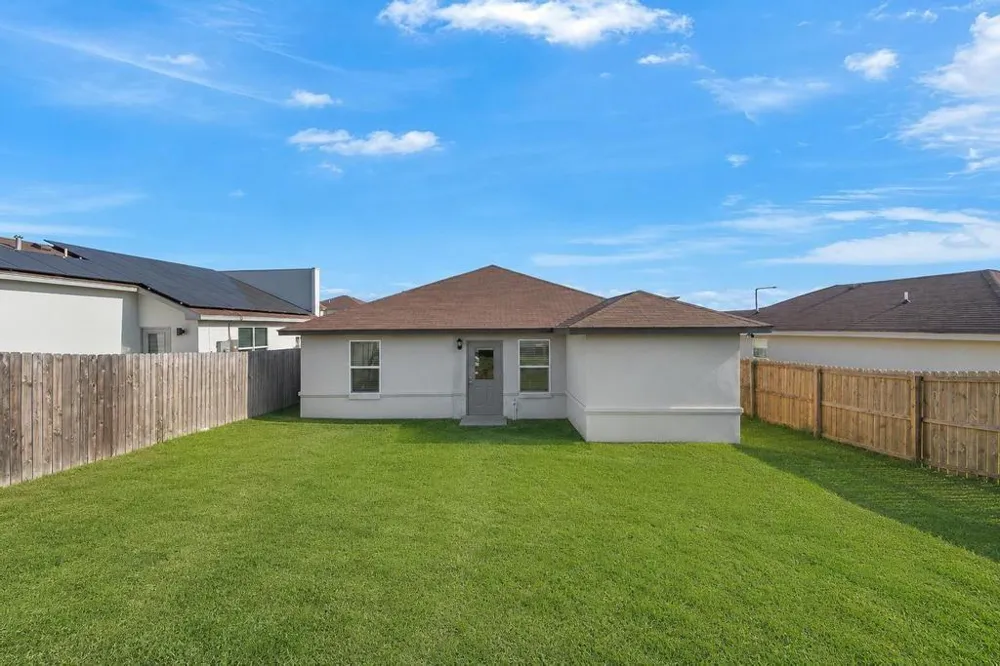 2206 Durazno Court Laredo, TX 78046