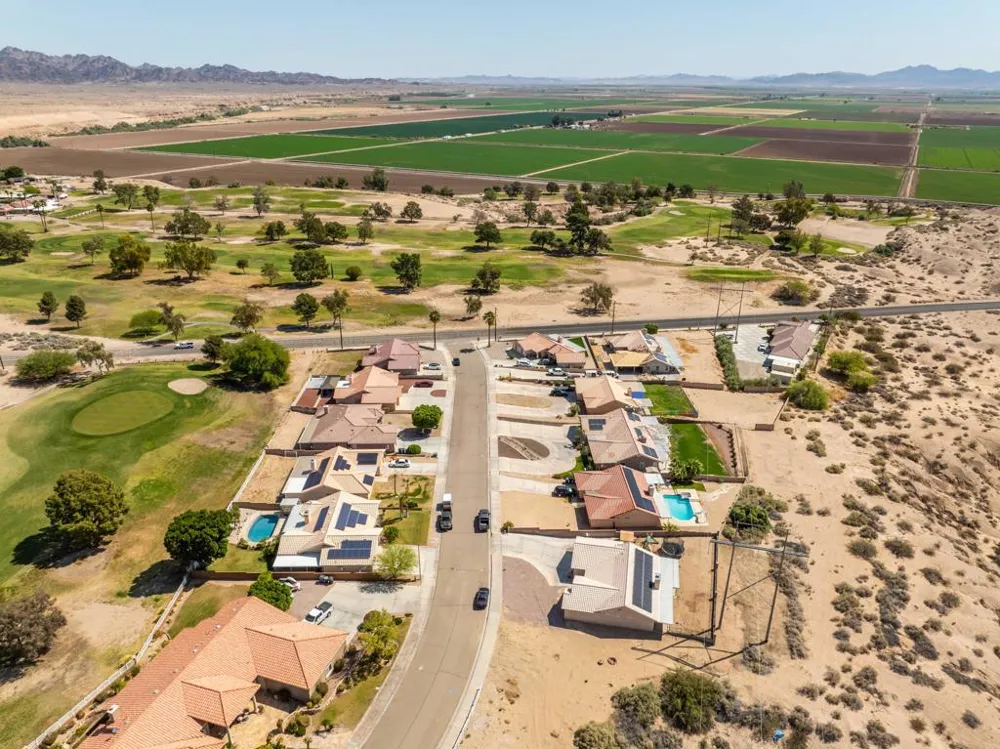 2224 Dekens Court Blythe, CA 92225