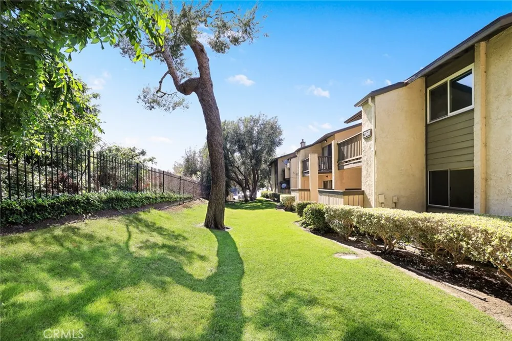 2360 S Diamond Bar #J Diamond Bar, CA 91765