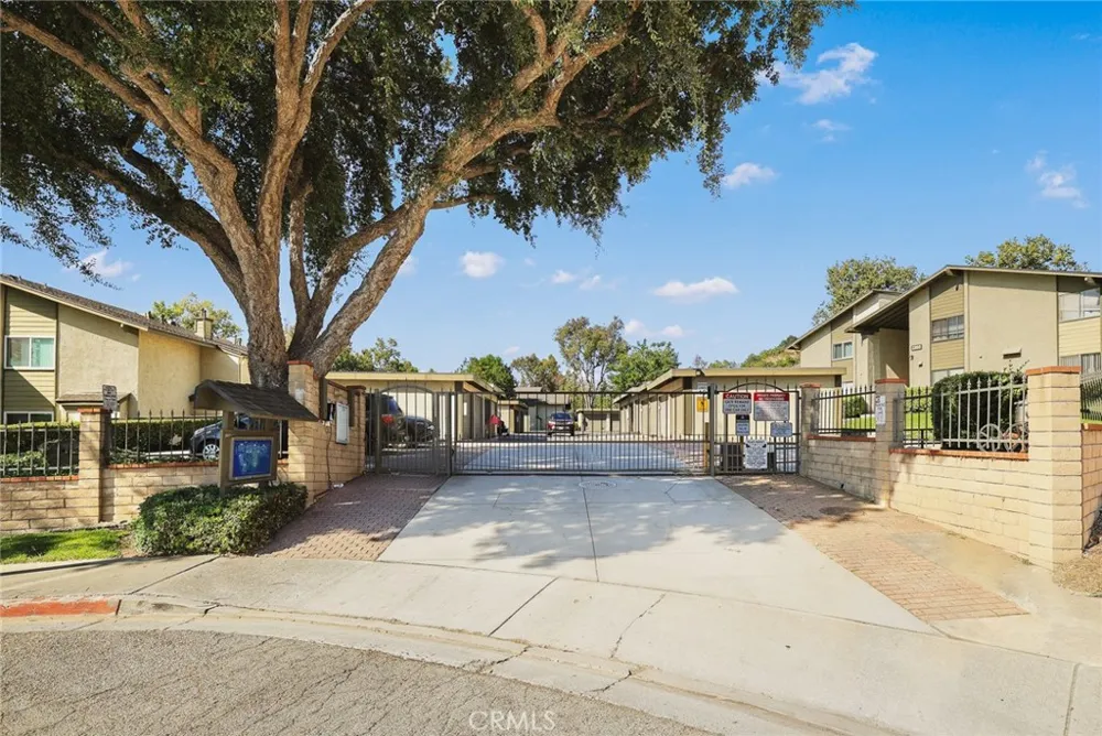 2360 S Diamond Bar #J Diamond Bar, CA 91765