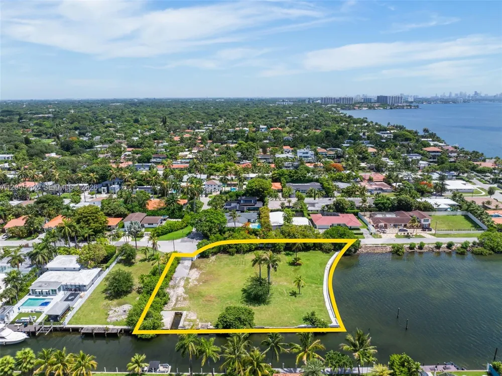 1132 NE 84th St Miami, FL 33138