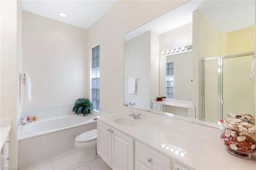 5848 Ferrara Drive Sarasota, FL 34238