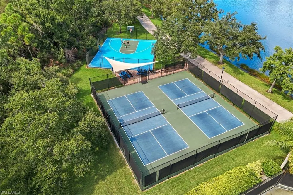 5848 Ferrara Drive Sarasota, FL 34238