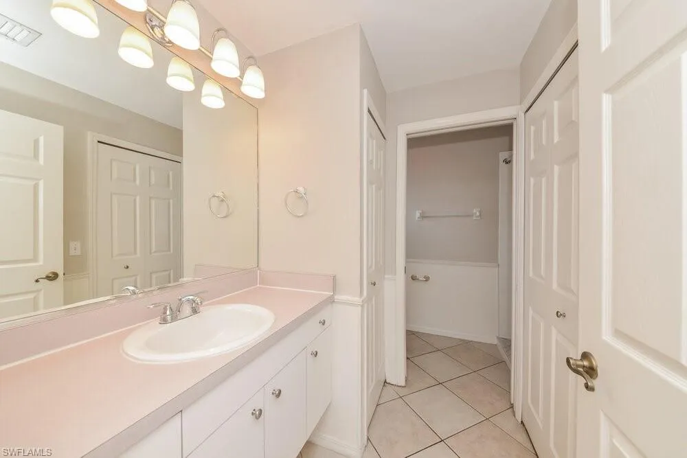 Address Not Shown Bradenton, FL 34203
