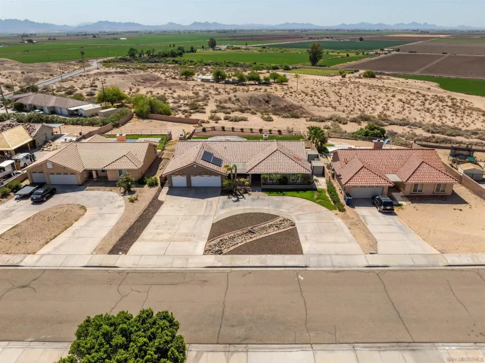 2224 Dekens Court Blythe, CA 92225