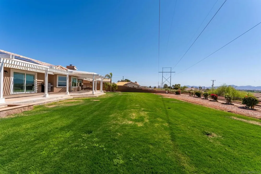 2224 Dekens Court Blythe, CA 92225
