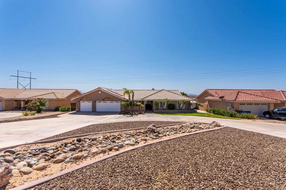 2224 Dekens Court Blythe, CA 92225