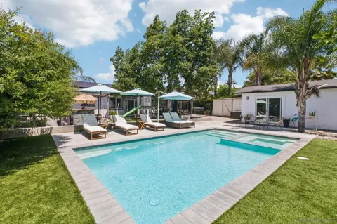 9239 Bellagio Rd
