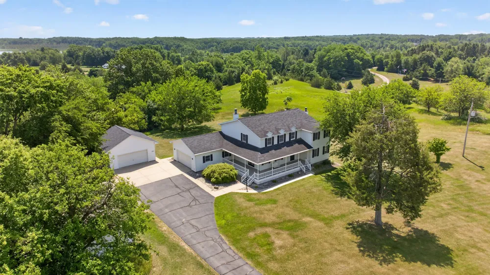 4001 Hoyer Road Jackson, MI 49201