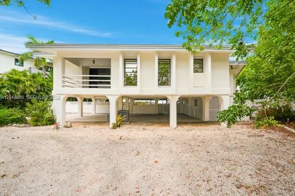 154 Redwing Rd Tavernier, FL 33070