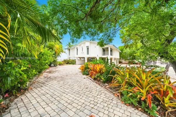 154 Redwing Rd Tavernier, FL 33070