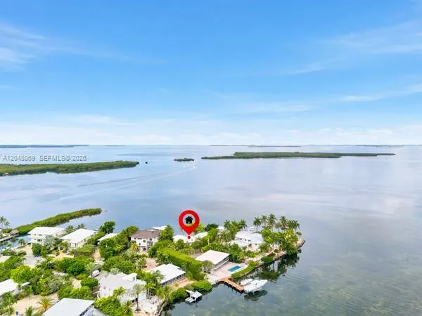 154 Redwing Rd Tavernier, FL 33070