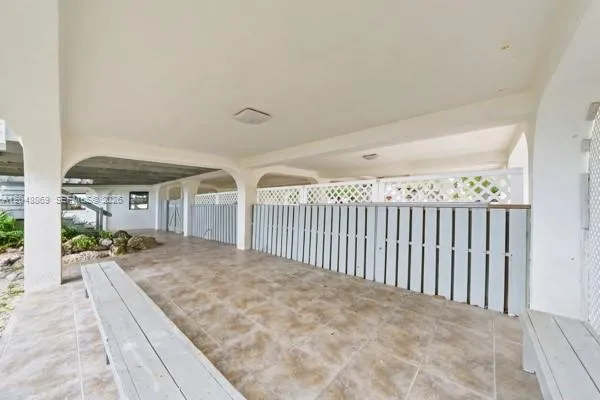 154 Redwing Rd Tavernier, FL 33070