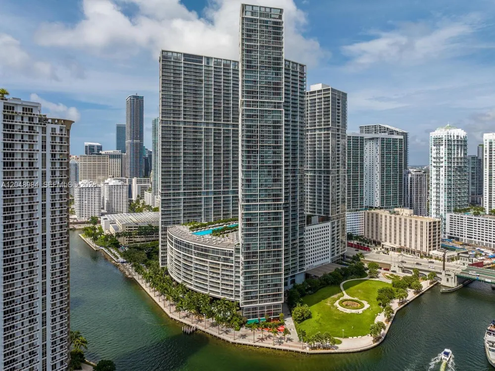 465 Brickell Ave #3506 Miami, FL 33131