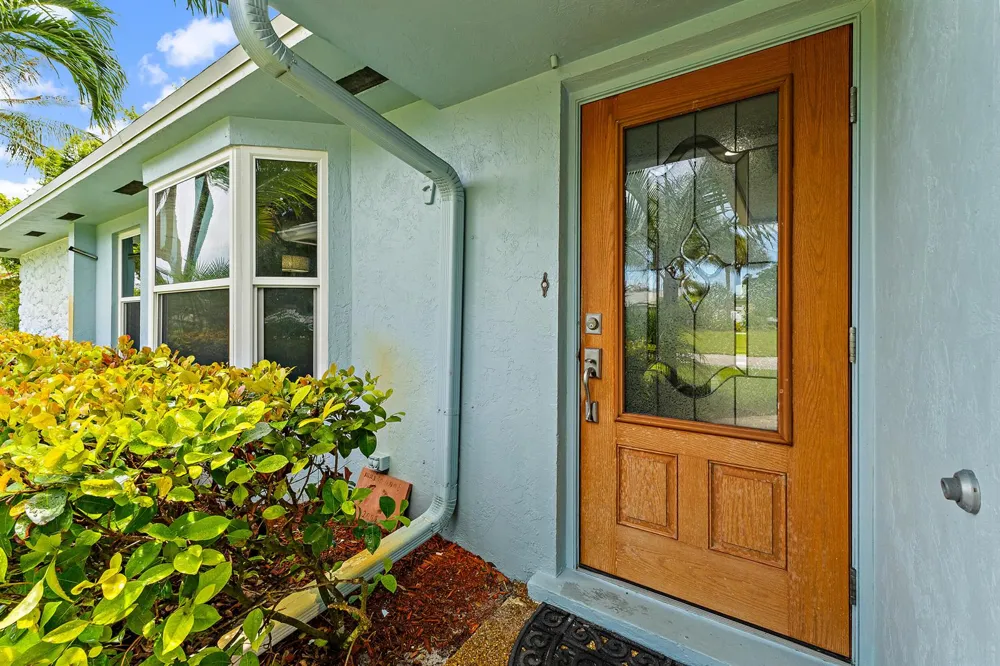 76 Wingo Street Tequesta, FL 33469
