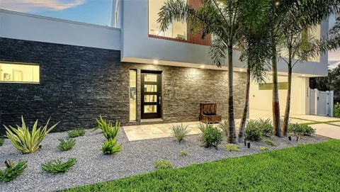 2050 EUCLID TERRACE