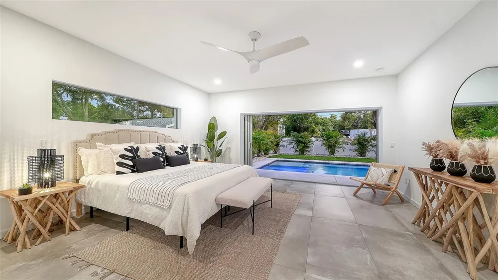 2050 EUCLID TERRACE Sarasota, FL 34239