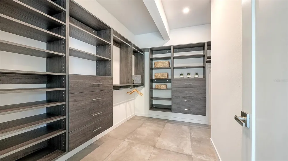 2050 EUCLID TERRACE Sarasota, FL 34239
