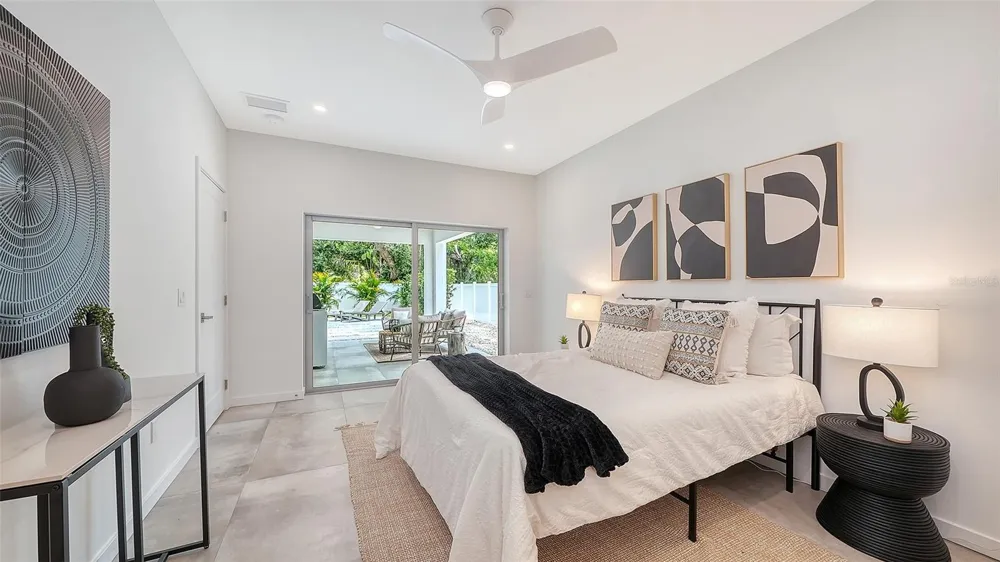 2050 EUCLID TERRACE Sarasota, FL 34239