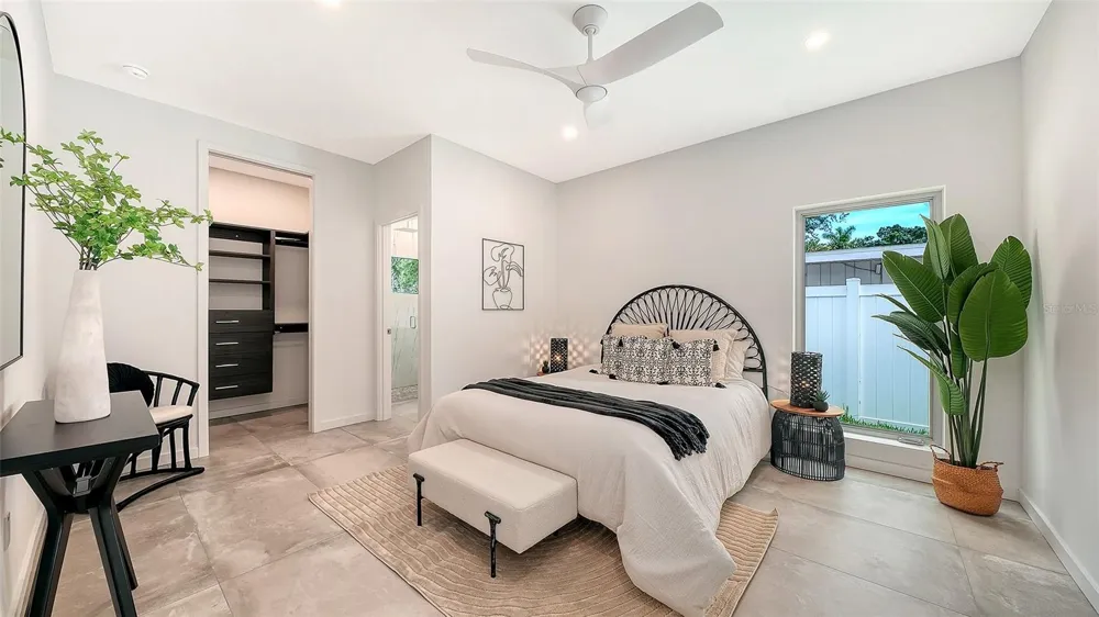 2050 EUCLID TERRACE Sarasota, FL 34239
