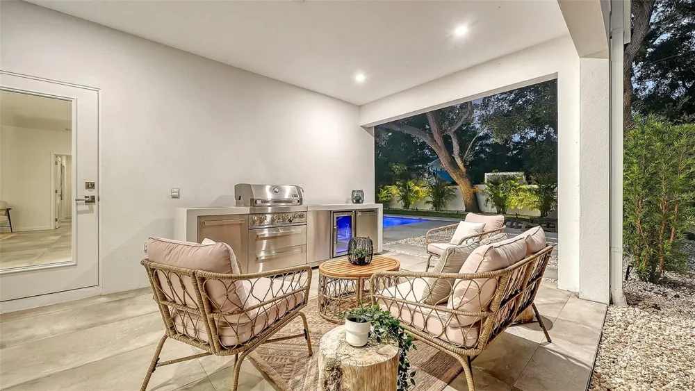 2050 EUCLID TERRACE Sarasota, FL 34239