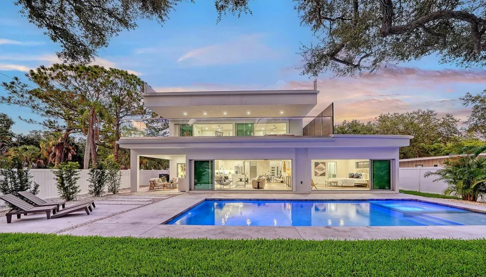 2050 EUCLID TERRACE Sarasota, FL 34239