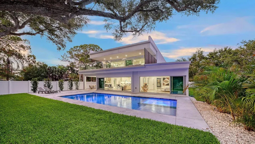 2050 EUCLID TERRACE Sarasota, FL 34239