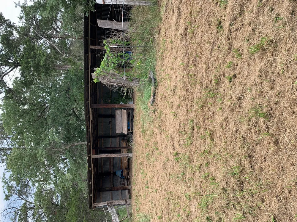 276 Ott Road Rosanky, TX 78953