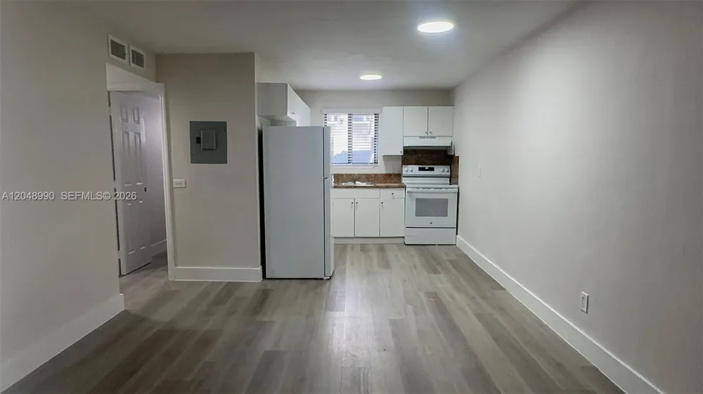 1345 W 28th St #4 Hialeah, FL 33010