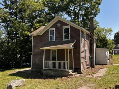 1000 College Avenue NE