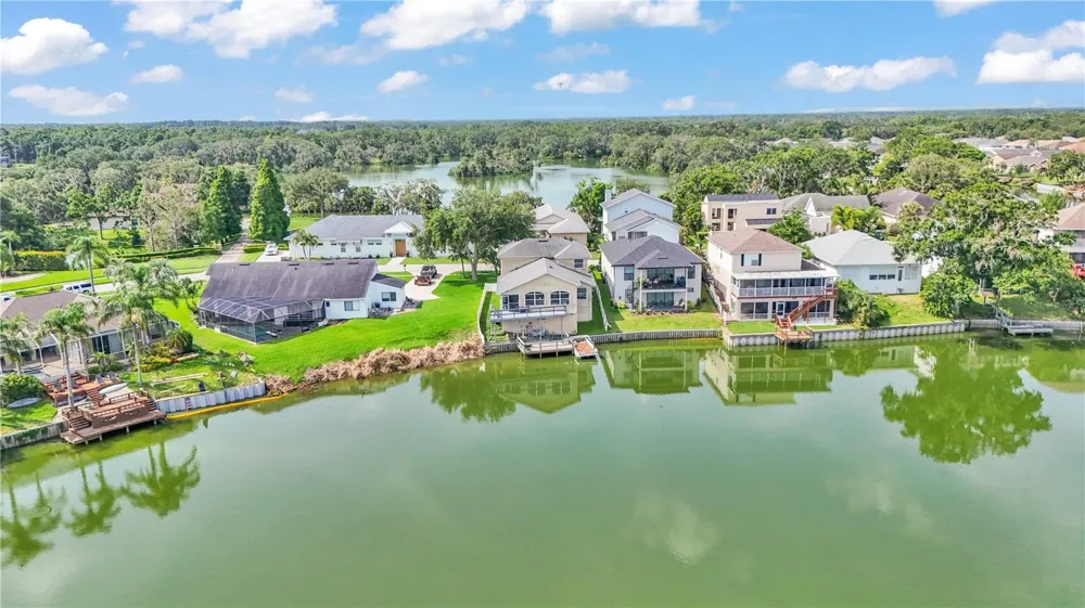 601 PENINSULAR DRIVE Lakeland, FL 33813