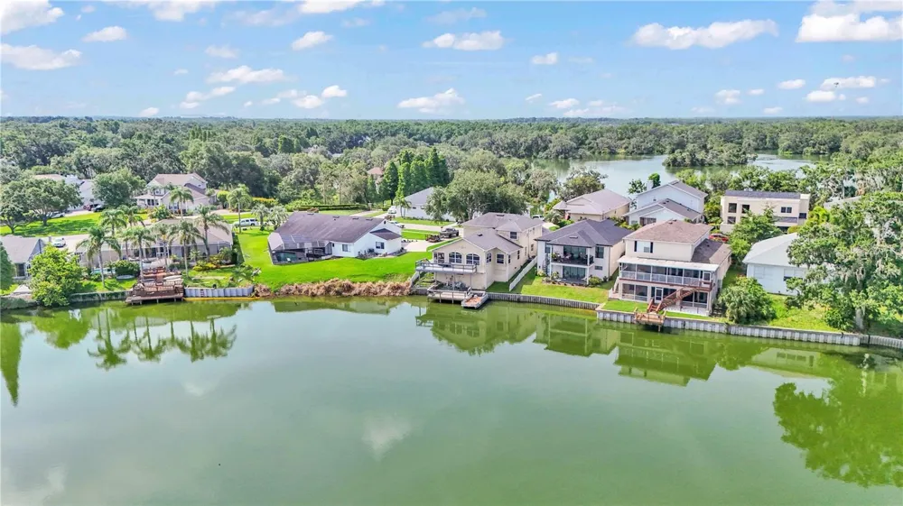 601 PENINSULAR DRIVE Lakeland, FL 33813