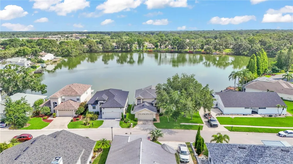 601 PENINSULAR DRIVE Lakeland, FL 33813