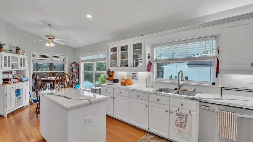 601 PENINSULAR DRIVE Lakeland, FL 33813