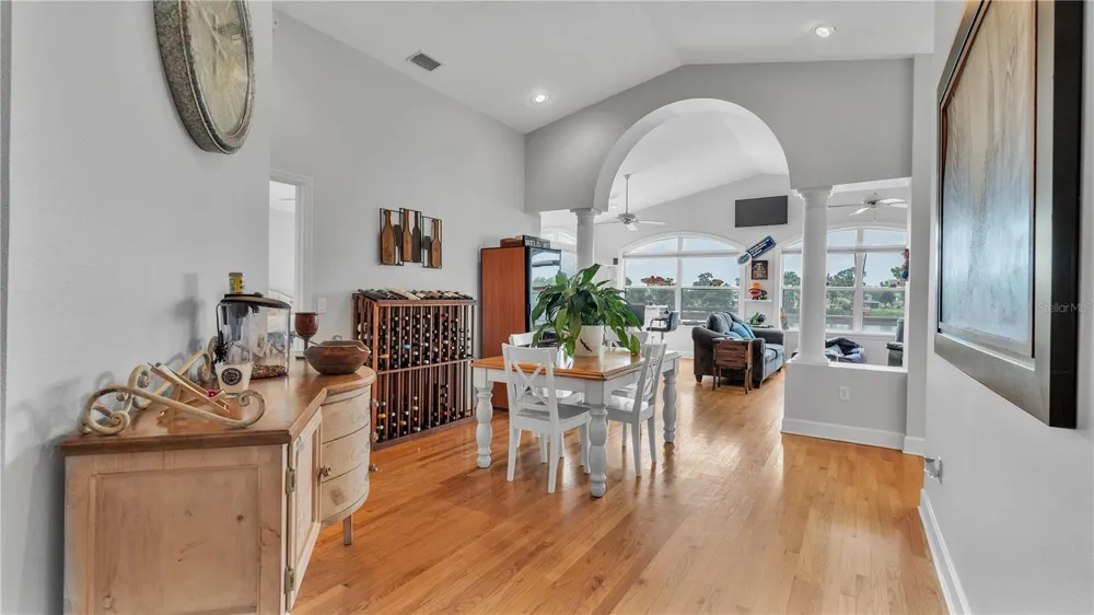 601 PENINSULAR DRIVE Lakeland, FL 33813