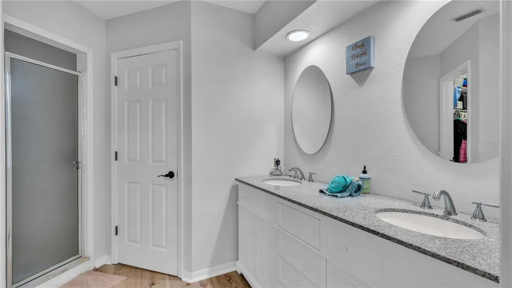 601 PENINSULAR DRIVE Lakeland, FL 33813