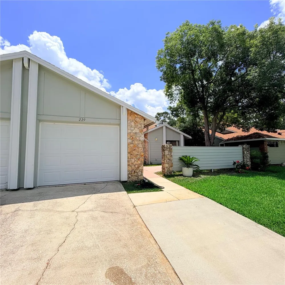 229 SURF SCOOTER DRIVE Daytona Beach, FL 32119