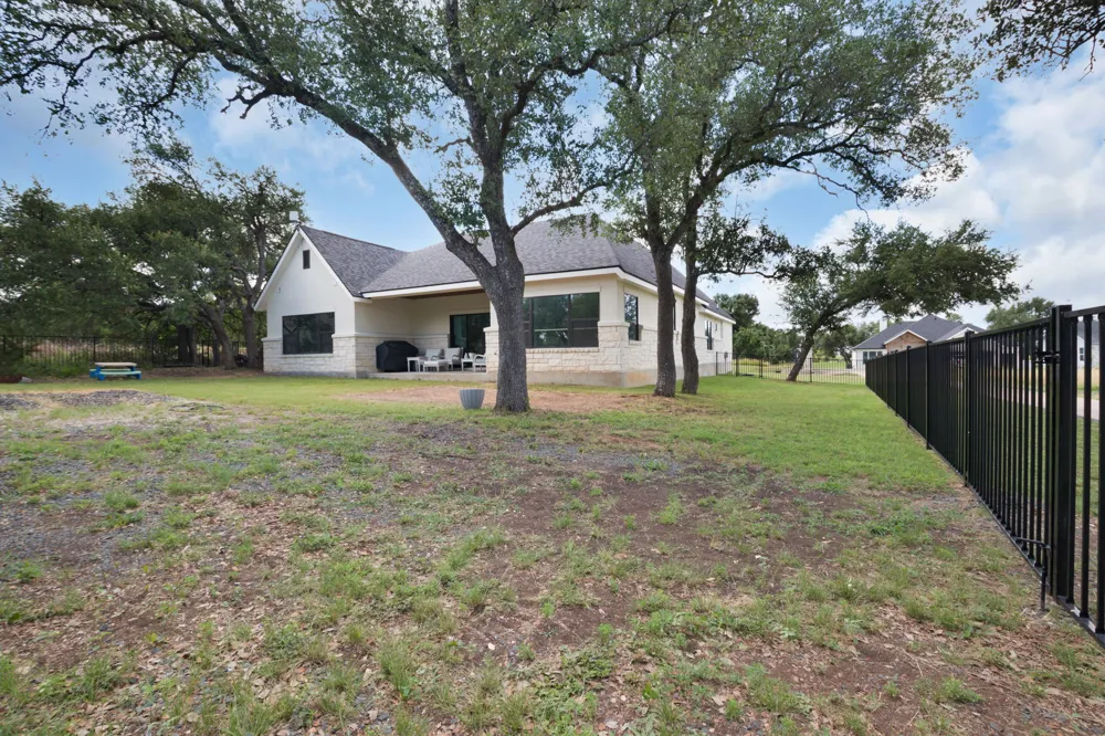 809 John Price Blanco, TX 78606