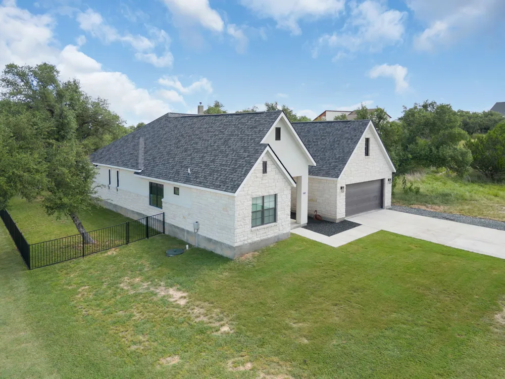 809 John Price Blanco, TX 78606