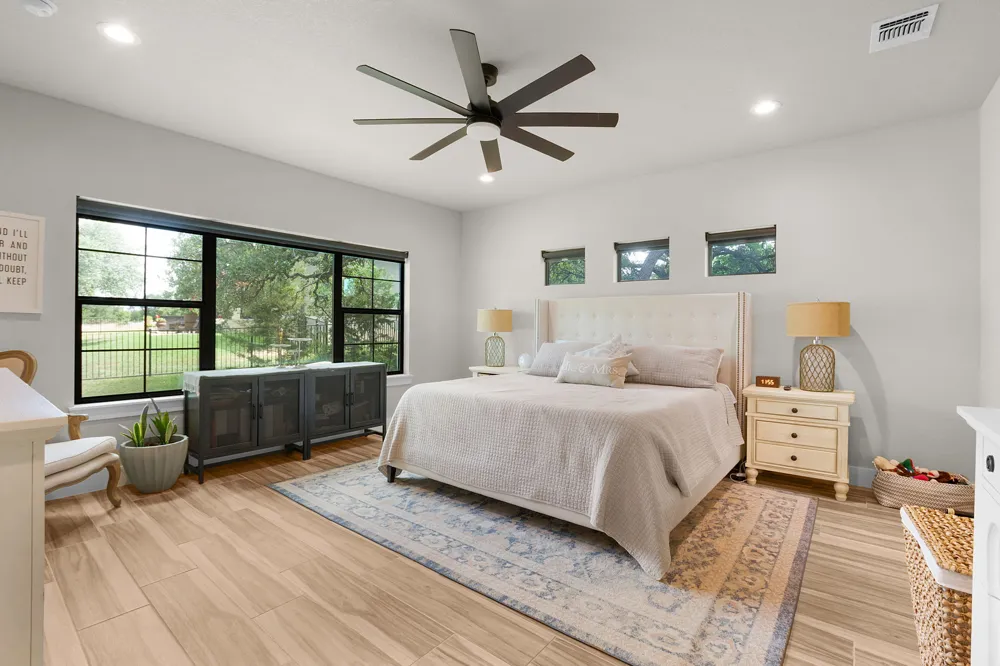 809 John Price Blanco, TX 78606