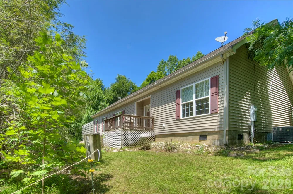 498 Broad Branch Road Bakersville, NC 28705