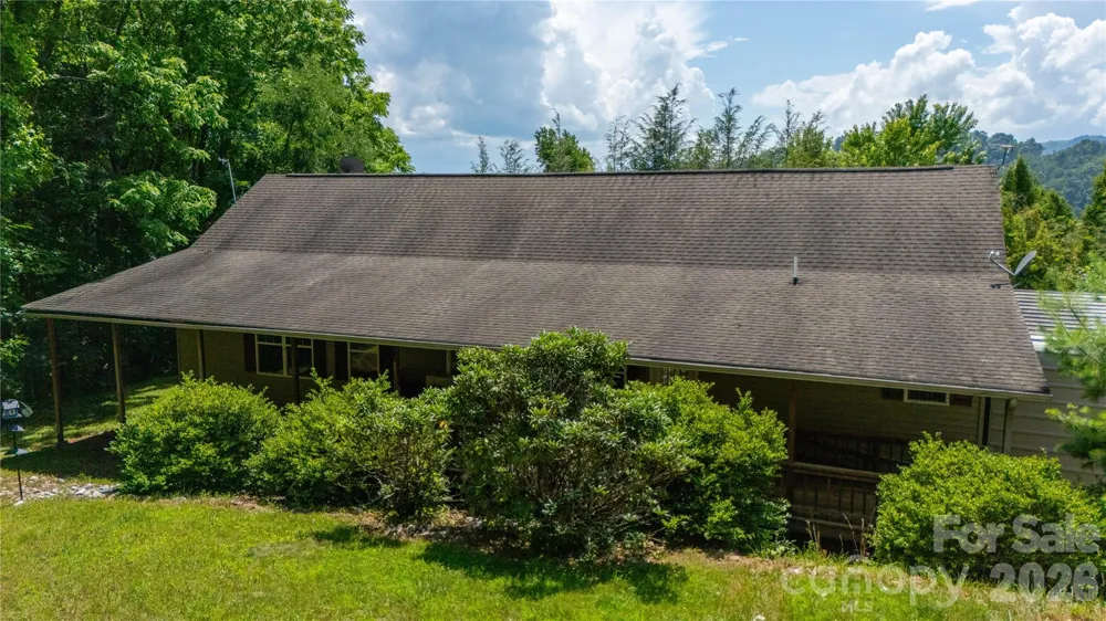 498 Broad Branch Road Bakersville, NC 28705