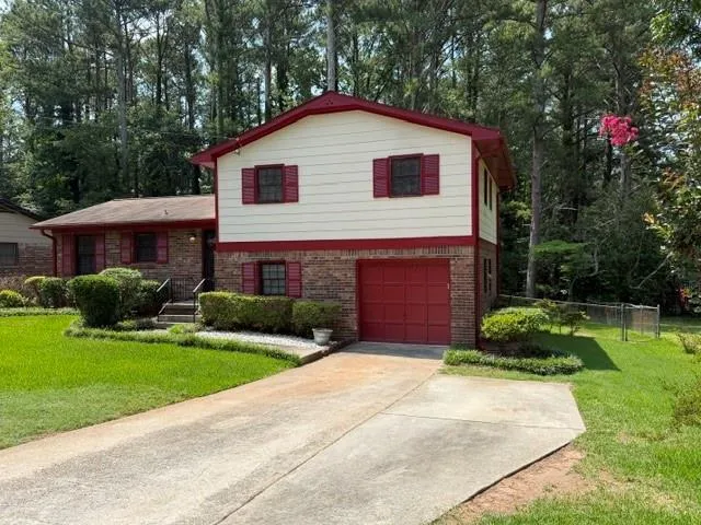 2511 Monitor Court Decatur, GA 30034